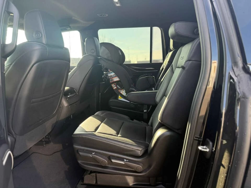 2024 Cadillac Escalade 5th Gen - Image 5 of 7