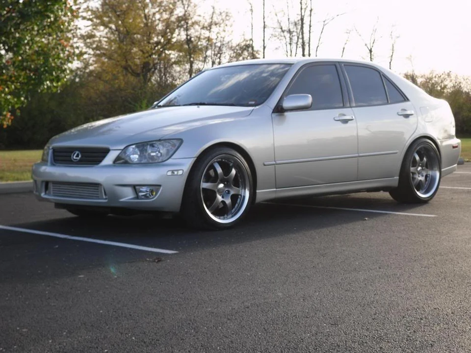 2001 Lexus IS 1st Gen - Image 14 of 15