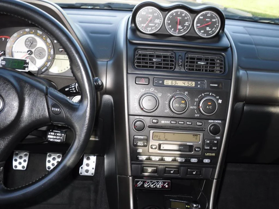 2001 Lexus IS 1st Gen - Image 8 of 15