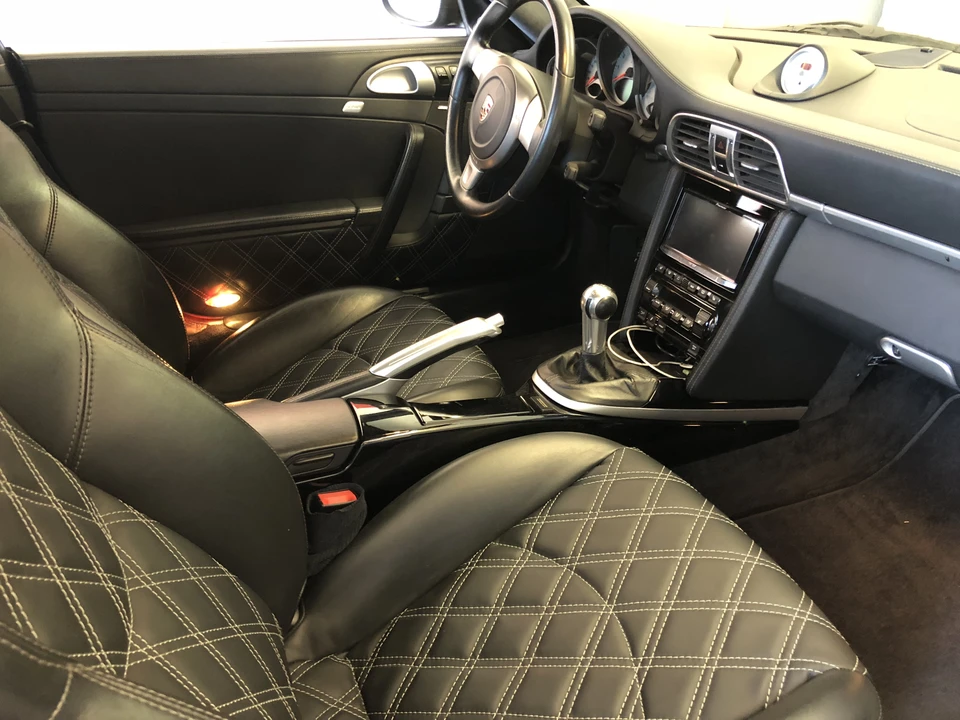 2007 Porsche 997 Turbo - Image 16 of 19
