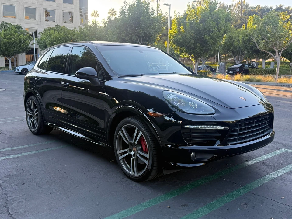 2013 Porsche 958 Cayenne GTS - Image 2 of 16