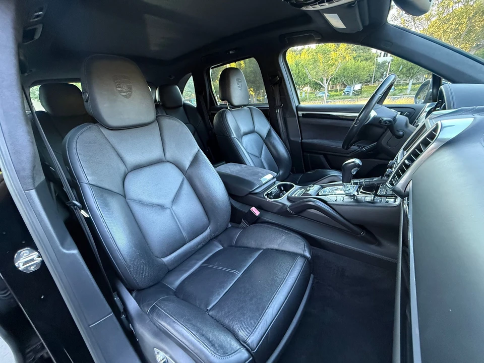 2013 Porsche 958 Cayenne GTS - Image 7 of 16
