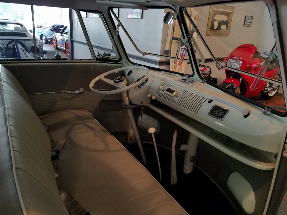 1962 Volkswagen EuroVan - Image 11 of 14