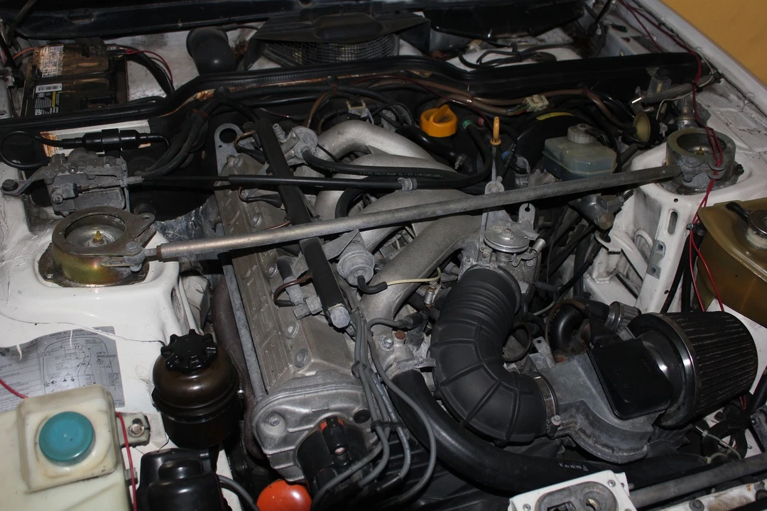 1987 Porsche 924 S - Image 2 of 3