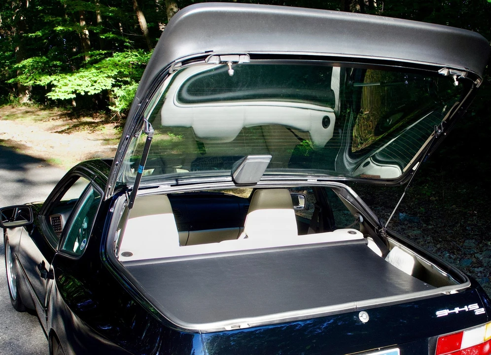 1989 Porsche 944 S2 - Image 5 of 15