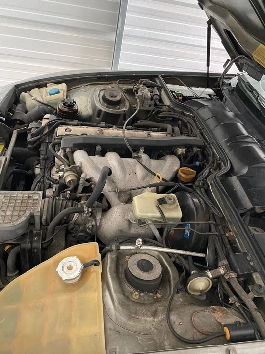 1990 Porsche 944 S2 - Image 8 of 17