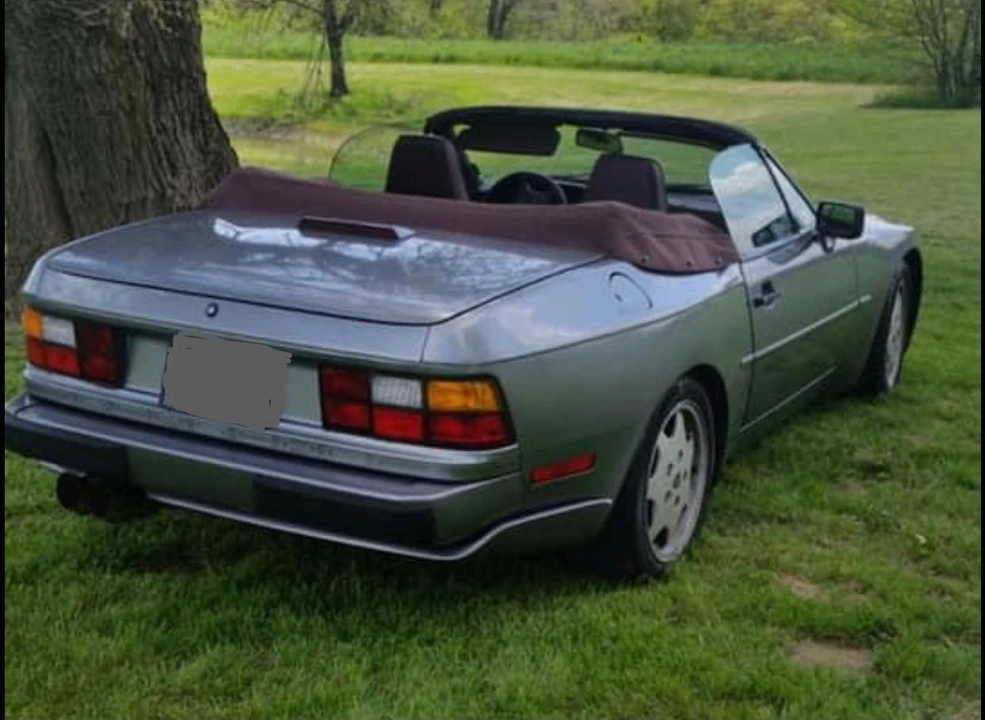 1990 Porsche 944 S2 - Image 2 of 17