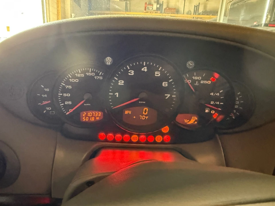 1999 Porsche 996 Carrera - Image 15 of 31