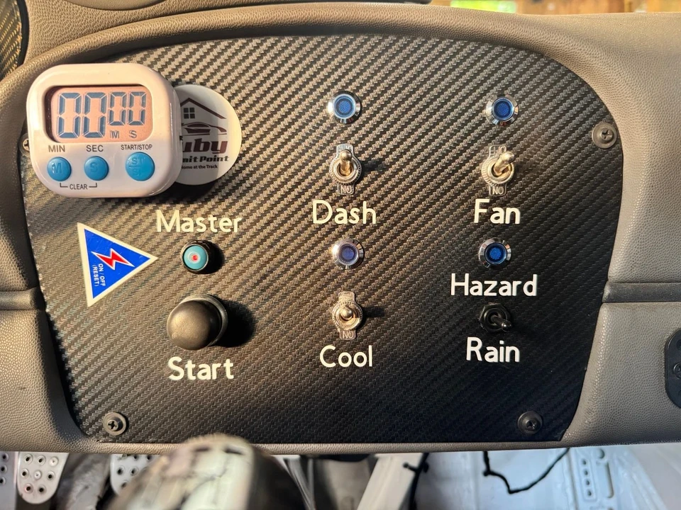 1999 Porsche 996 Carrera - Image 19 of 28
