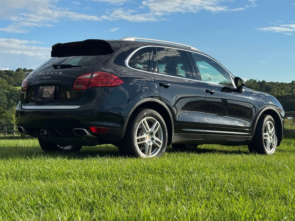 2011 Porsche 958 Cayenne - Image 3 of 27