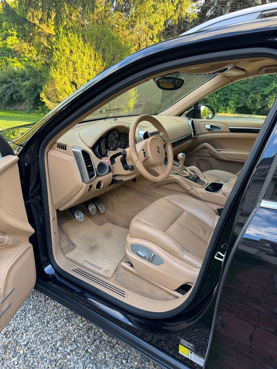 2011 Porsche 958 Cayenne - Image 6 of 27