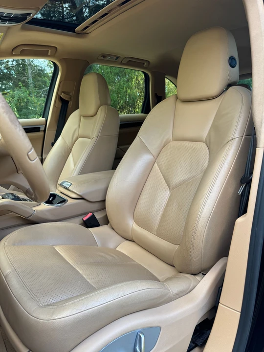 2011 Porsche 958 Cayenne - Image 7 of 27