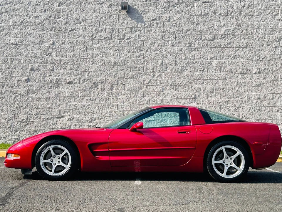 2000 Chevrolet Corvette C5 - Image 1 of 12