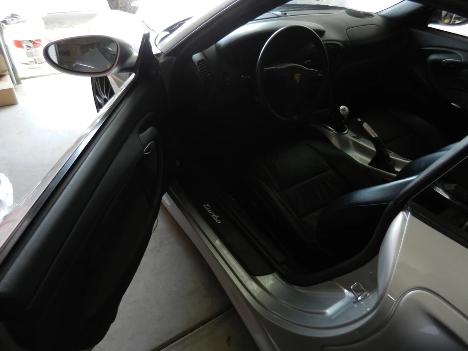 2001 Porsche 996 Turbo - Image 25 of 31