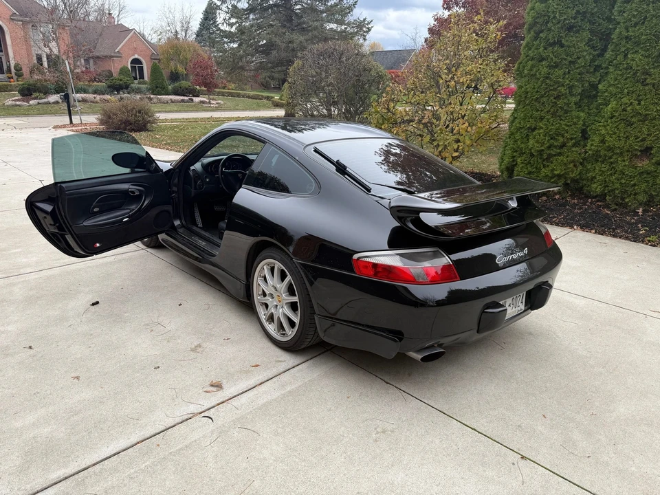 2001 Porsche 996 Carrera 4 - Image 5 of 20