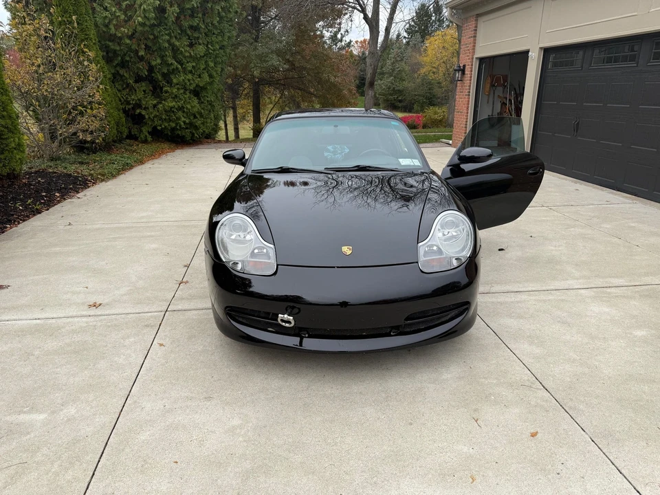 2001 Porsche 996 Carrera 4 - Image 2 of 20