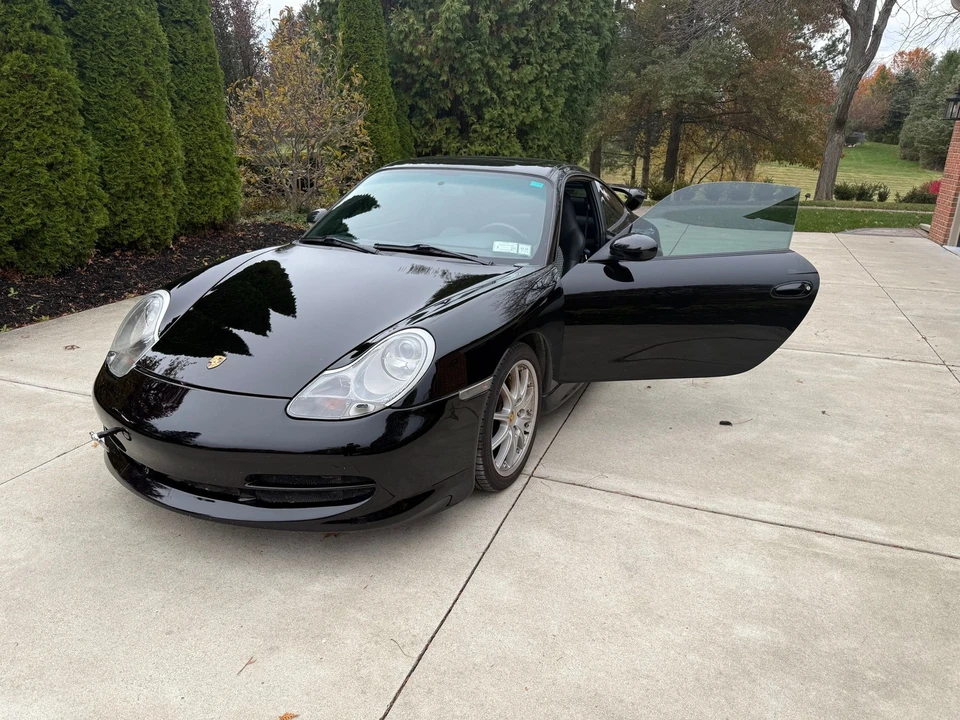 2001 Porsche 996 Carrera 4 - Image 3 of 20