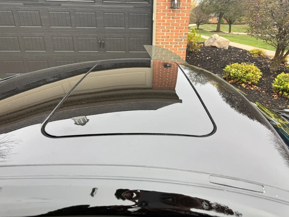 2001 Porsche 996 Carrera 4 - Image 12 of 20