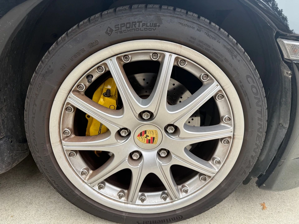 2001 Porsche 996 Carrera 4 - Image 14 of 20