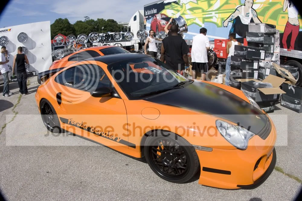 Porsche 996 Turbo - Image 2 of 2