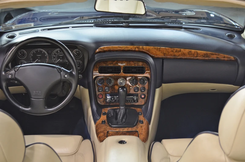 2001 Aston Martin DB7 Vantage - Image 8 of 10