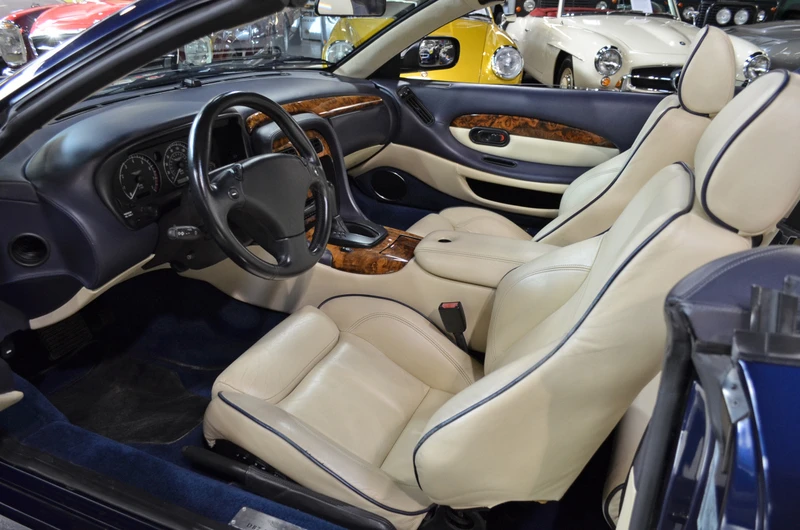 2001 Aston Martin DB7 Vantage - Image 7 of 10