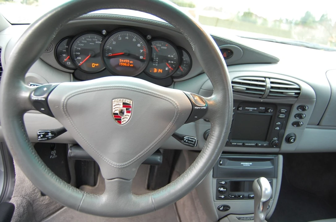 2001 Porsche 996 Turbo - Image 12 of 13