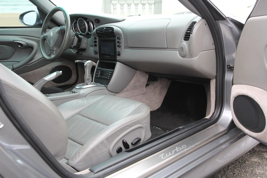 2001 Porsche 996 Turbo - Image 5 of 11