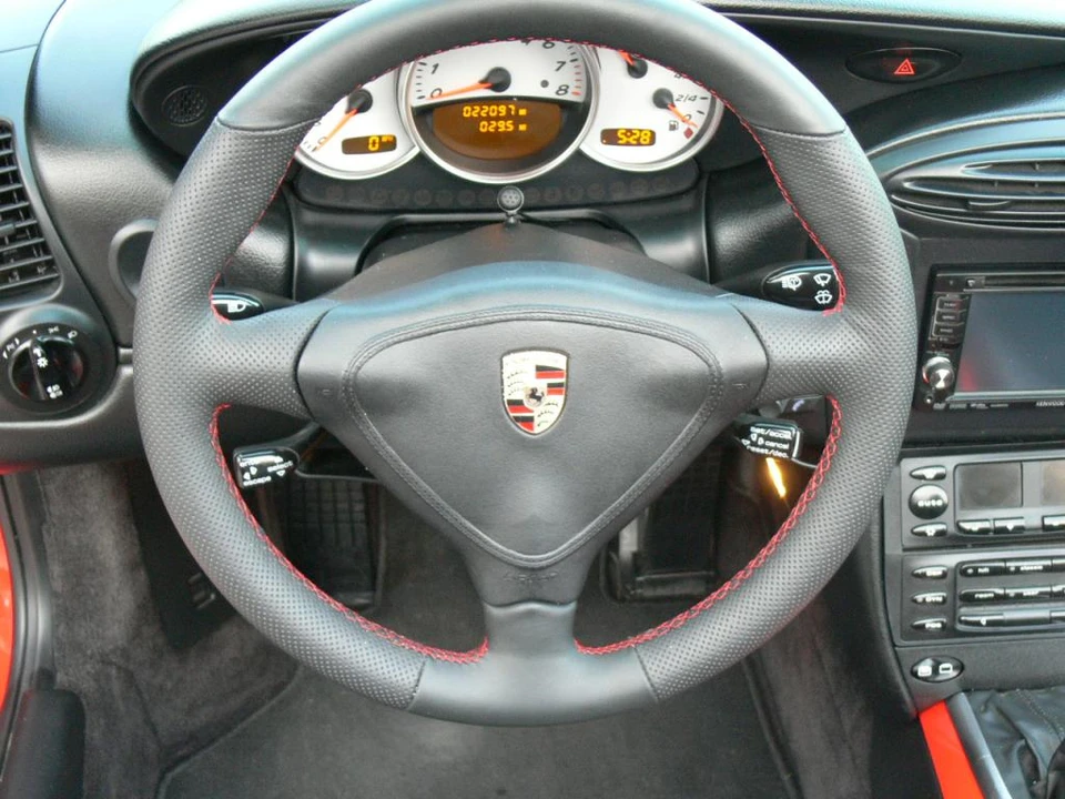 2001 Porsche 986 Boxster S - Image 14 of 31