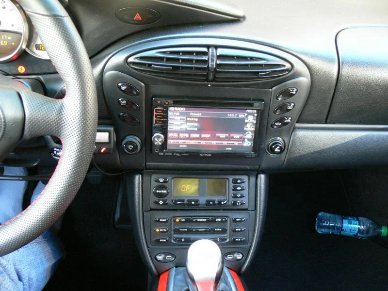 2001 Porsche 986 Boxster S - Image 17 of 31