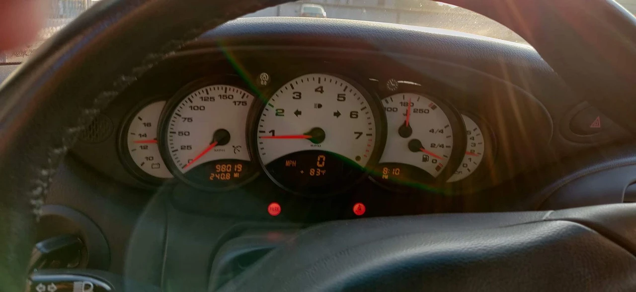 2001 Porsche 996 Carrera - Image 4 of 31