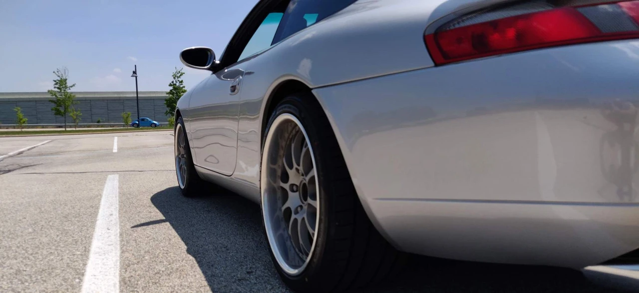 2001 Porsche 996 Carrera - Image 16 of 31