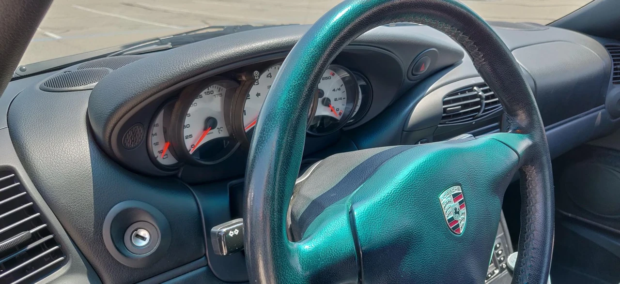 2001 Porsche 996 Carrera - Image 27 of 31