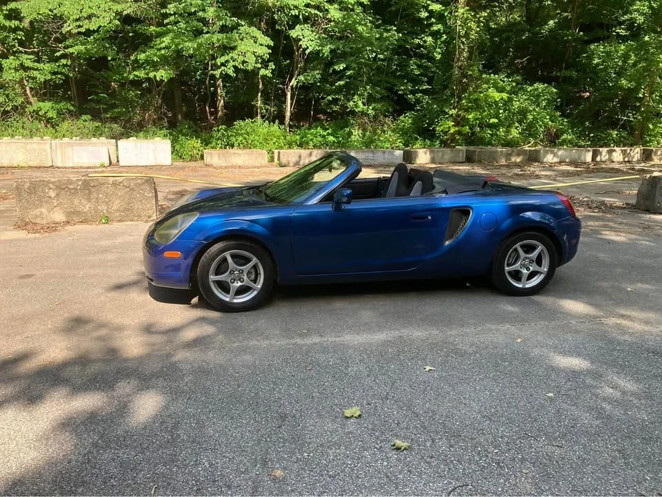 2001 Toyota MR2 Spyder/MR-S - Image 5 of 10
