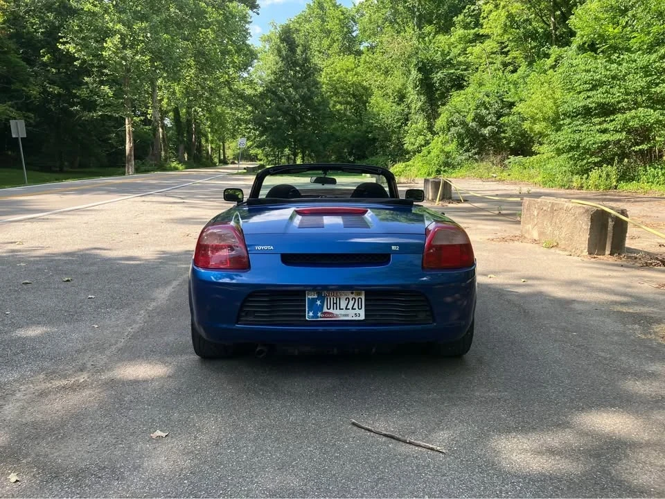 2001 Toyota MR2 Spyder/MR-S - Image 3 of 10
