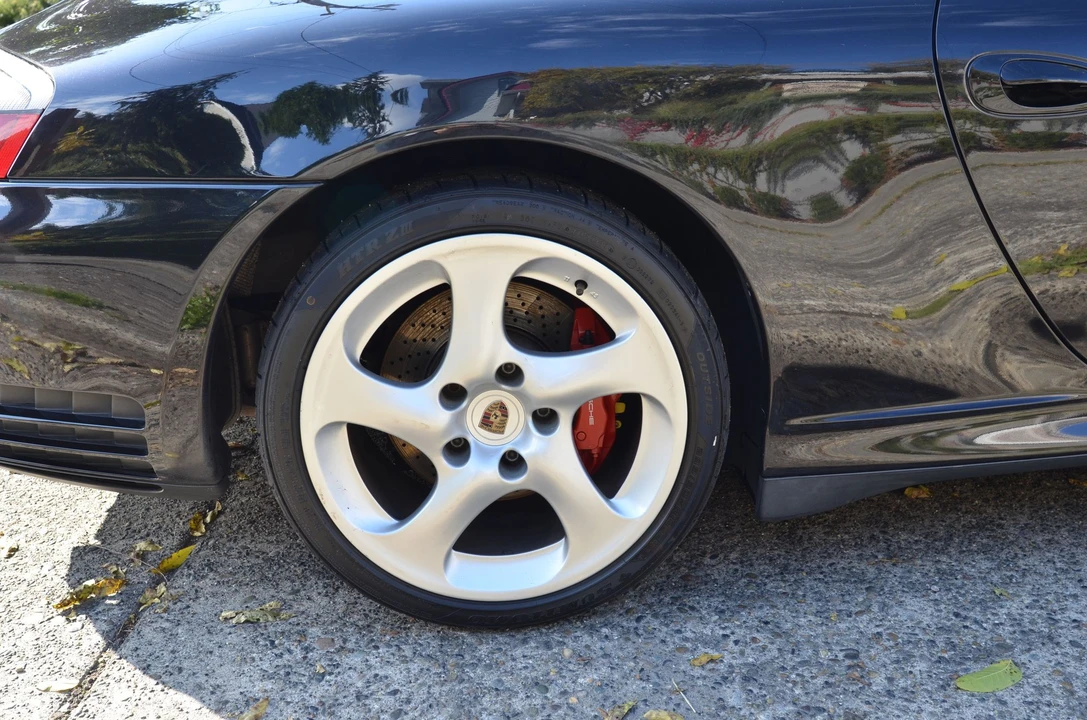 2002 Porsche 996 Carrera 4S - Image 4 of 31