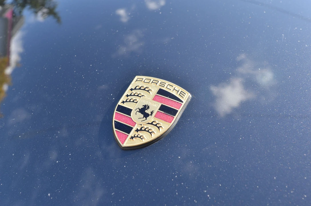 2002 Porsche 996 Carrera 4S - Image 19 of 31