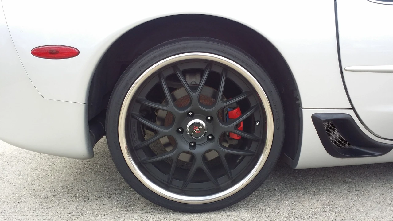 2002 Chevrolet Corvette C5 Z06 - Image 13 of 24