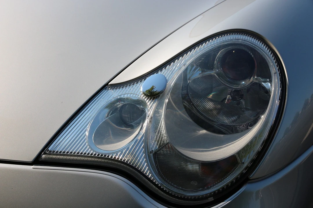 2003 Porsche 996 Carrera 4S - Image 18 of 31