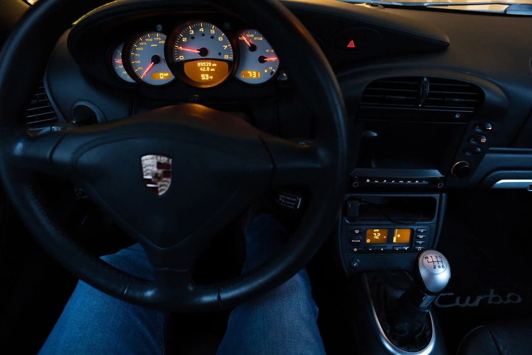2003 Porsche 996 Turbo - Image 9 of 12