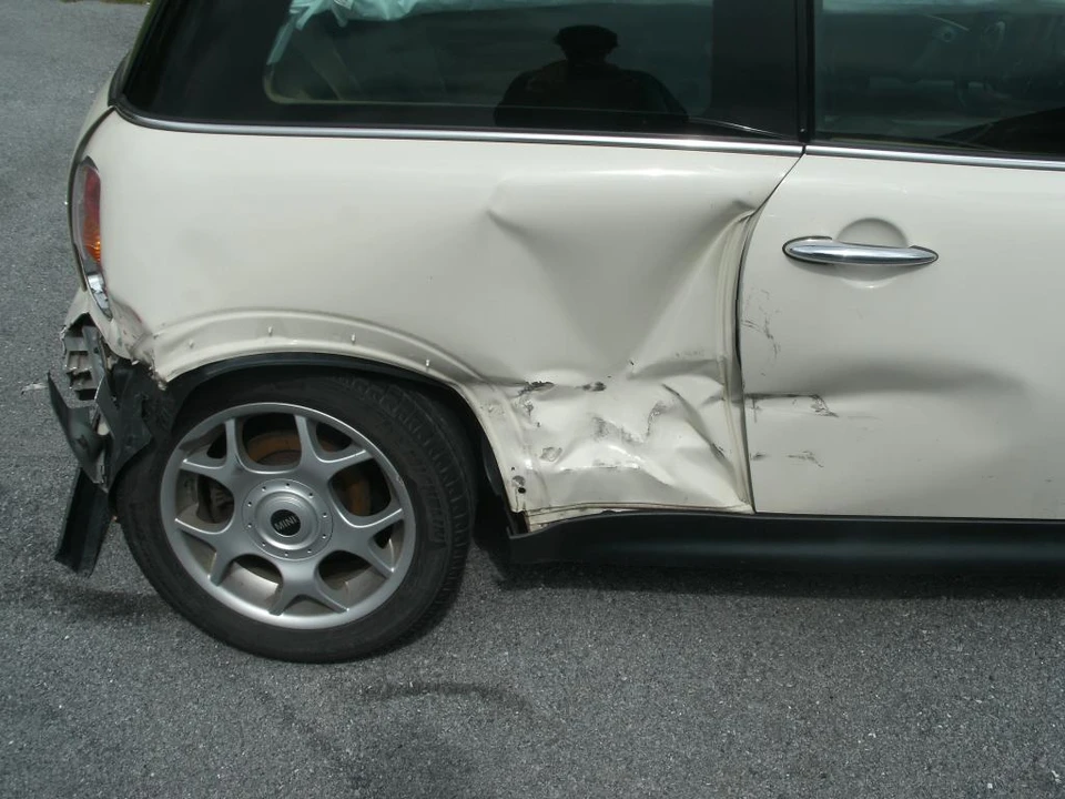 2004 Mini Mini Cooper S 1st Gen - Image 12 of 16
