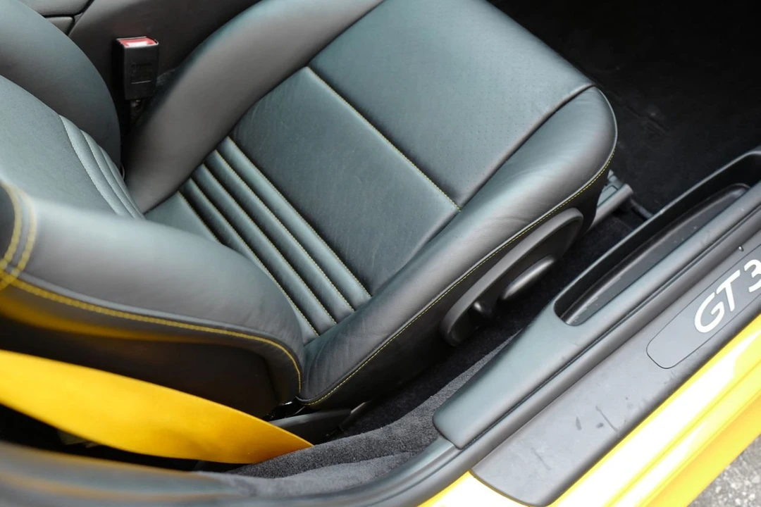 2004 Porsche 996 GT3 - Image 14 of 23