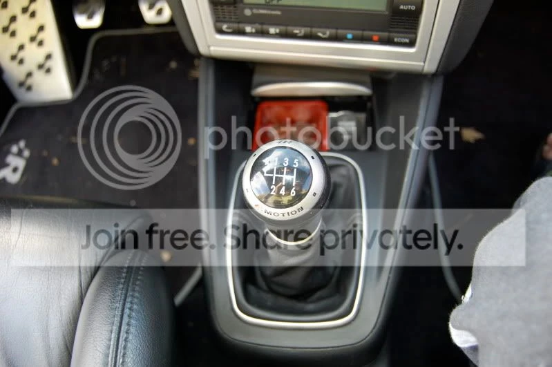 2004 Volkswagen R32 Mk4 - Image 20 of 29