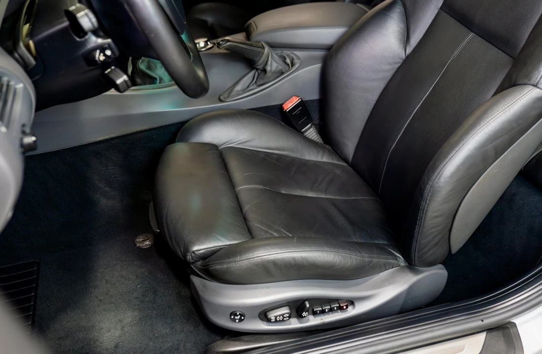 2005 BMW E63/E64 645Ci & 650i - Image 9 of 17