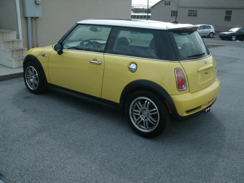 2005 Mini Mini Cooper S 1st Gen - Image 14 of 18
