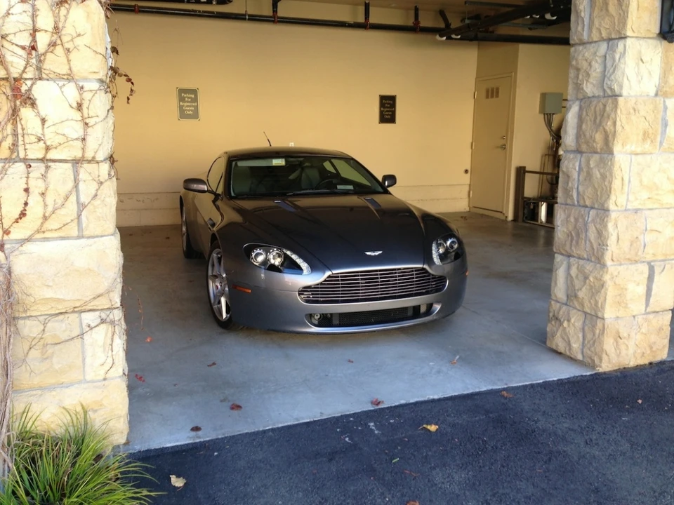 2006 Aston Martin V8 Vantage (2006-2017) - Image 4 of 5