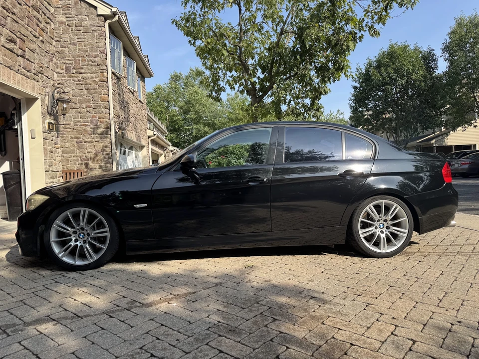 2006 BMW E90 3 Series Sedan - Image 2 of 10