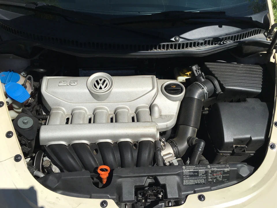 2006 Volkswagen New Beetle - Image 9 of 9