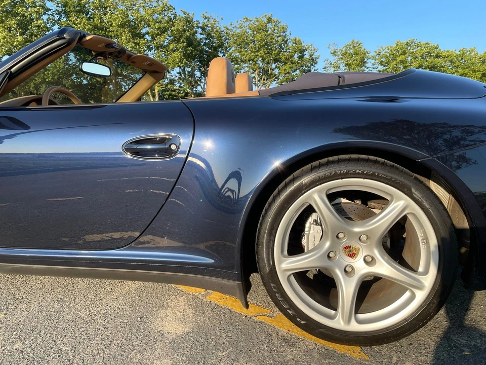 2007 Porsche 997 Carrera 4 - Image 8 of 31
