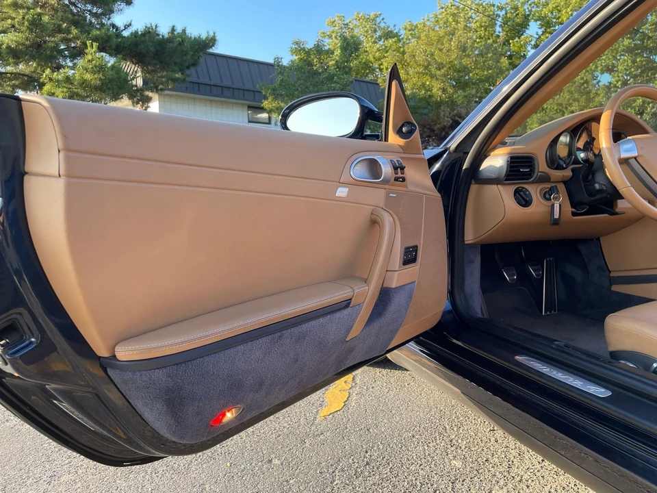 2007 Porsche 997 Carrera 4 - Image 12 of 31